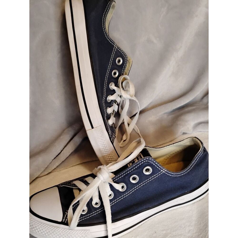 USED Converse Sneakers - Picture 3 of 9